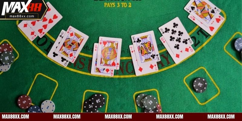 Hiểu rõ luật chơi Blackjack giúp người tham gia đưa ra những quyết định hợp lý